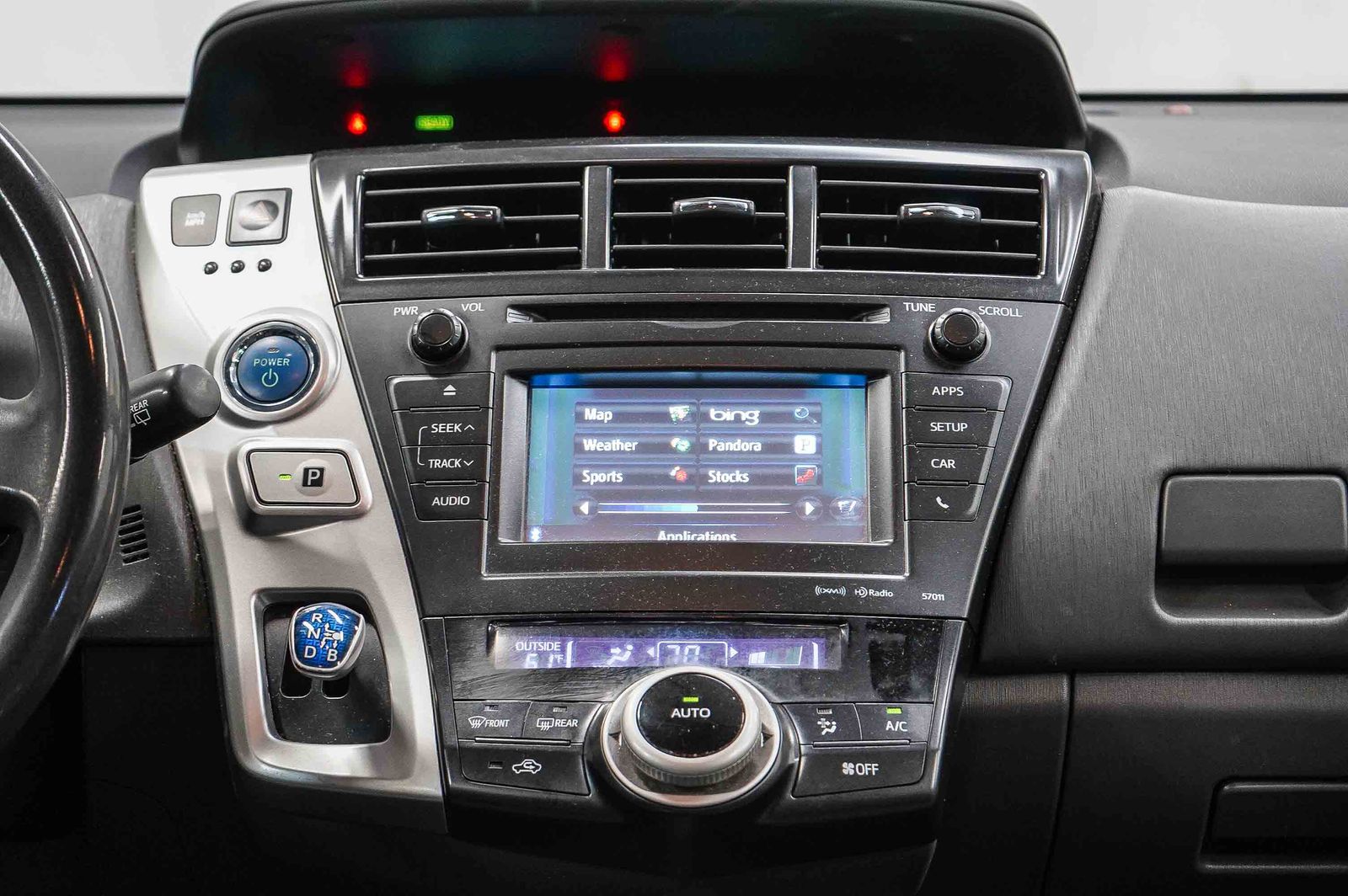 Thumbnail: 2012 Toyota Prius v - 13