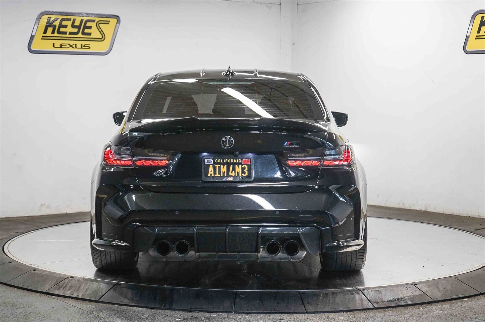 Thumbnail: 2021 BMW M3 - 3