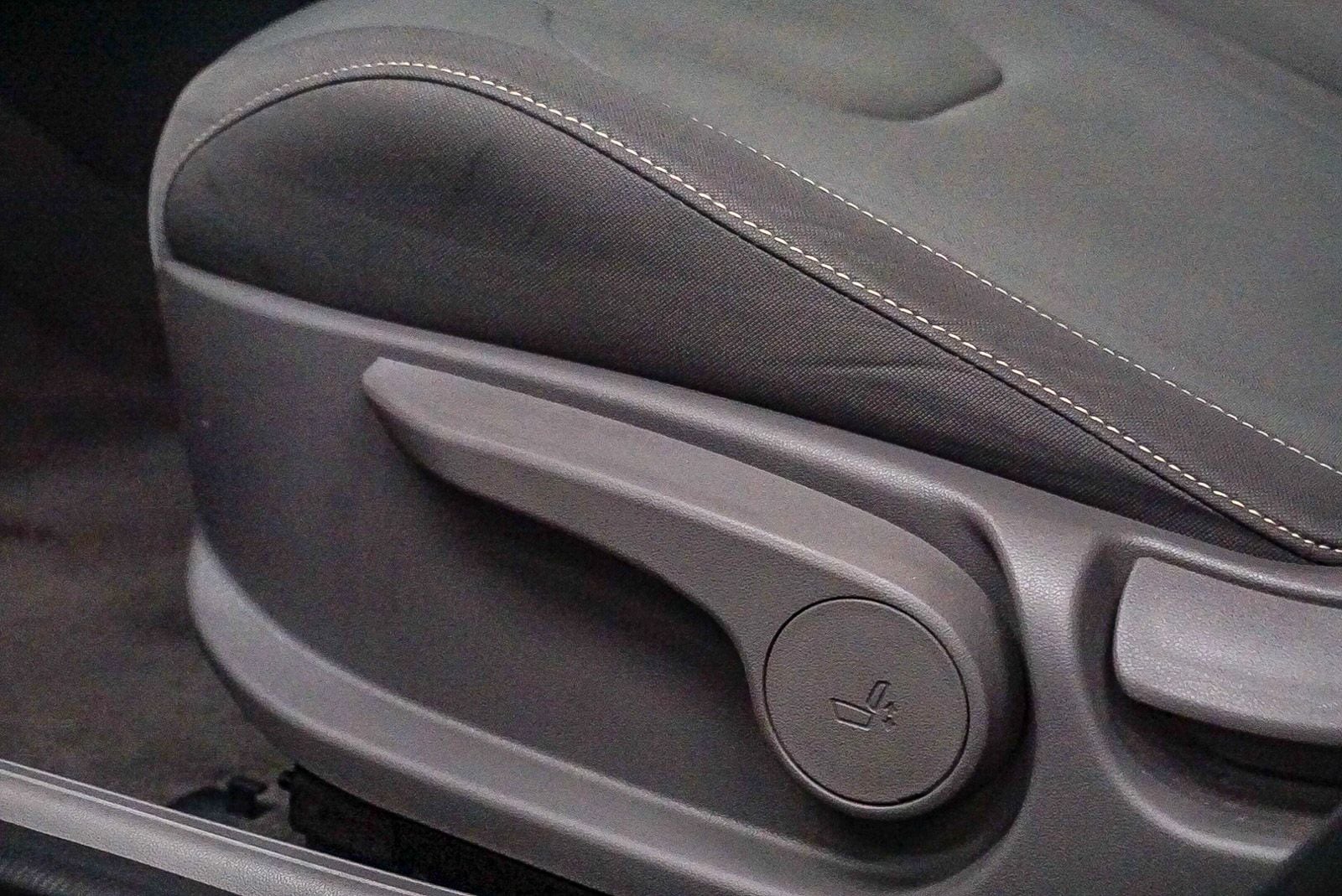 Thumbnail: 2025 Hyundai Elantra - 20