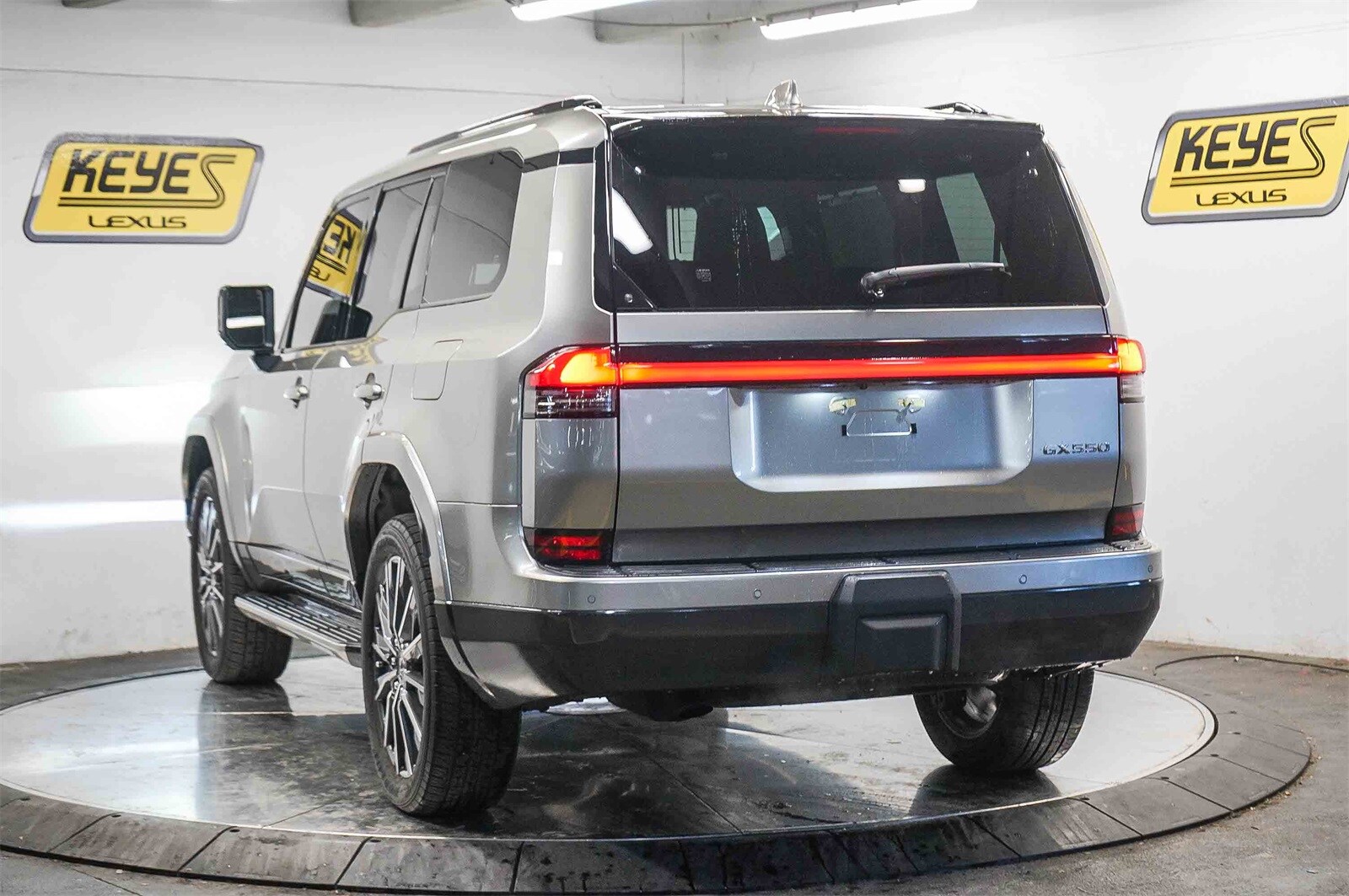 Thumbnail: 2024 Lexus GX - 2