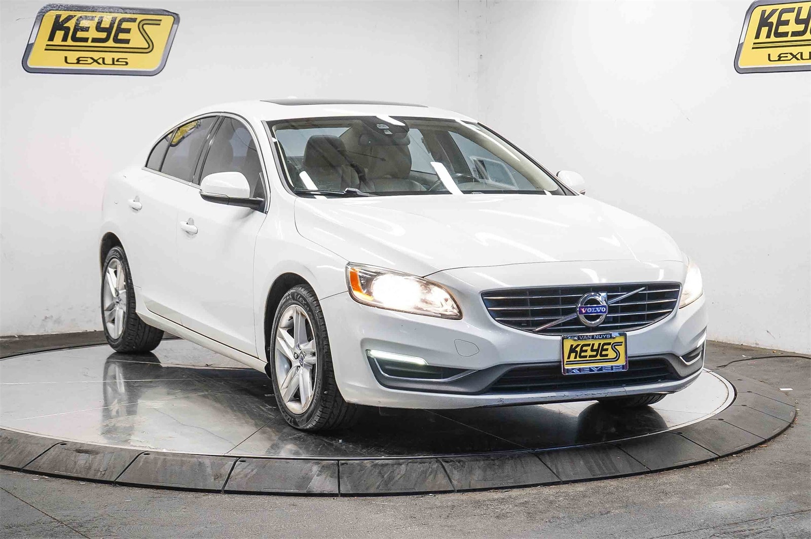 Thumbnail: 2014 Volvo S60 - 5