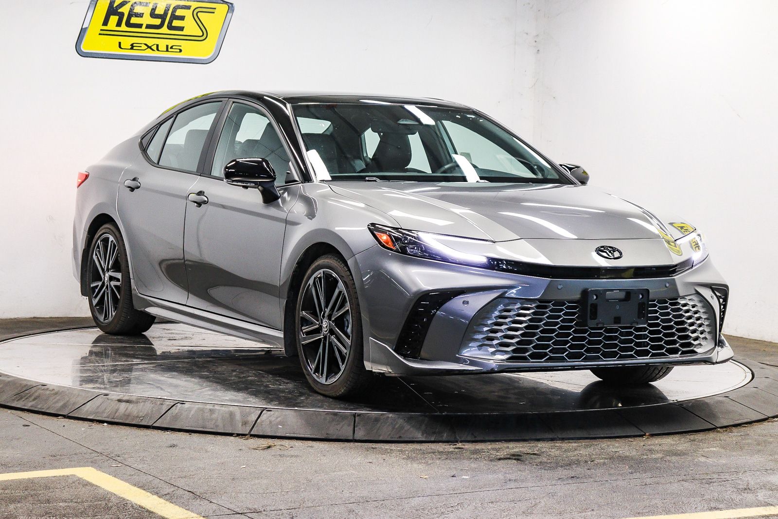Thumbnail: 2025 Toyota Camry - 5