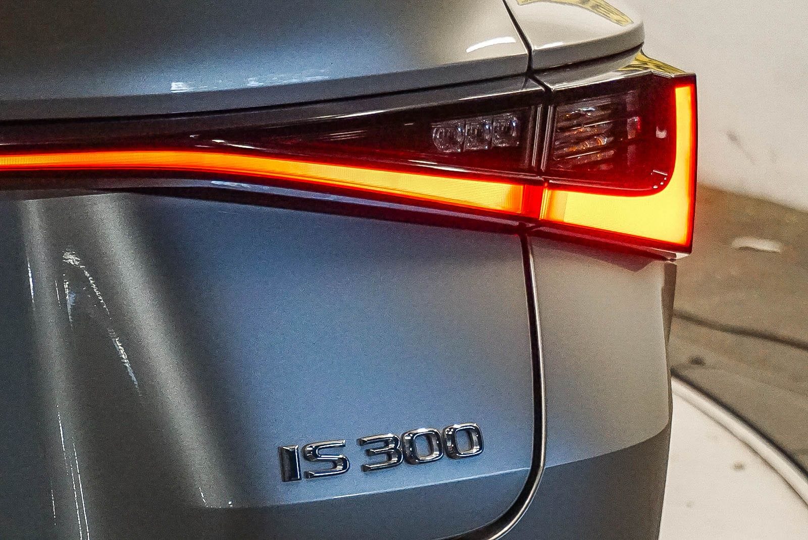 Thumbnail: 2022 Lexus IS - 11