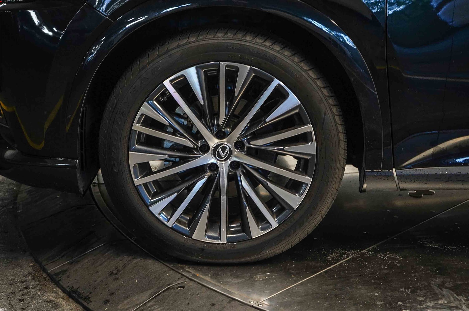 Thumbnail: 2023 Lexus RX - 9