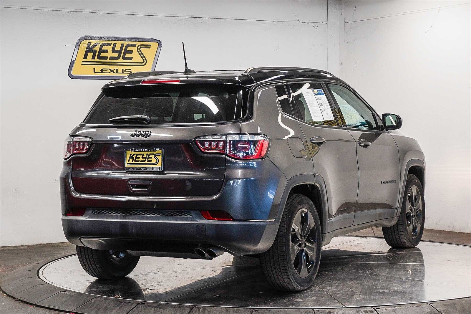 Thumbnail: 2020 Jeep Compass - 4