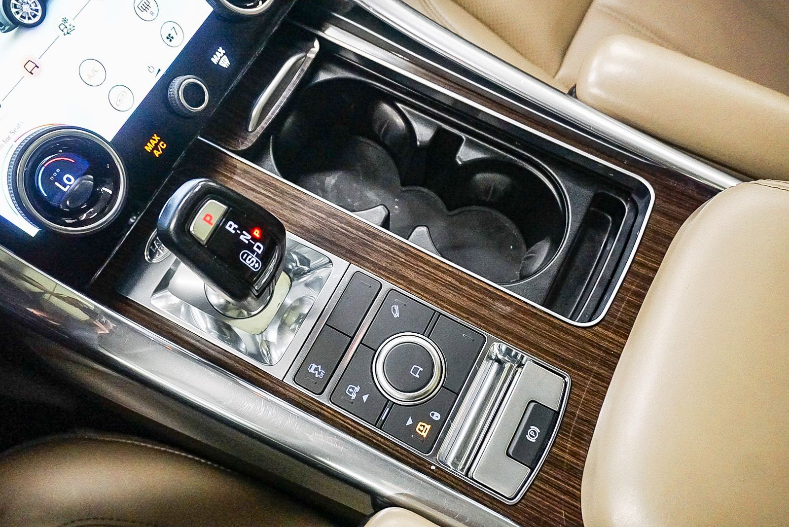 Thumbnail: 2018 Land Rover Range Rover Sport - 24