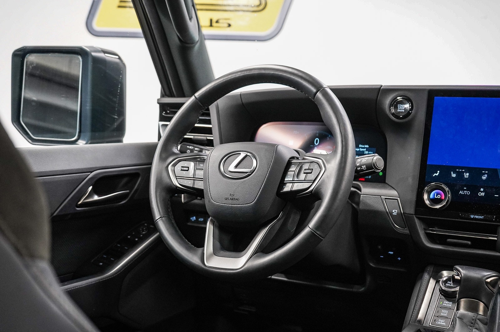 Thumbnail: 2025 Lexus GX - 15