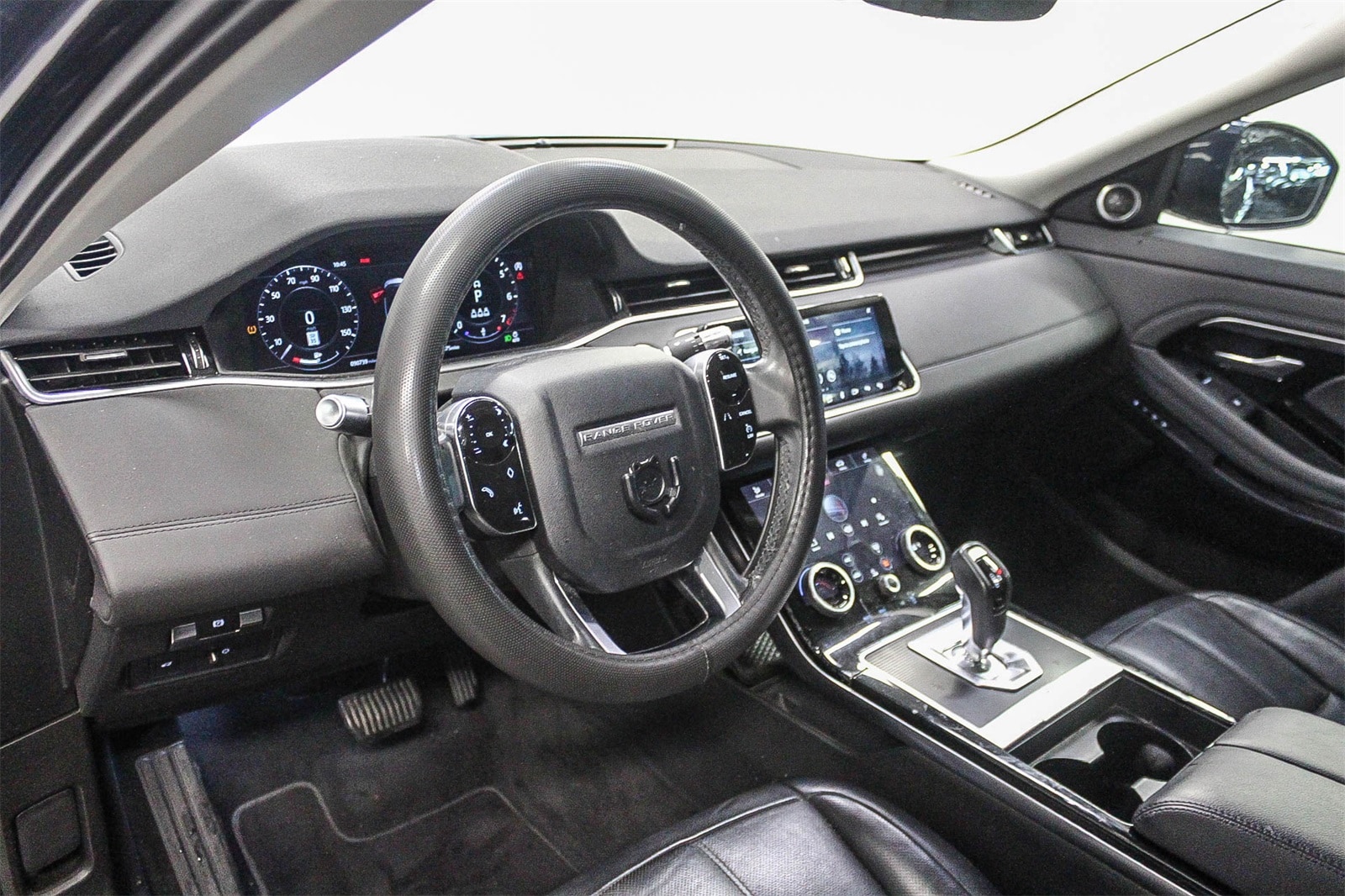 Thumbnail: 2020 Land Rover Range Rover Evoque - 18