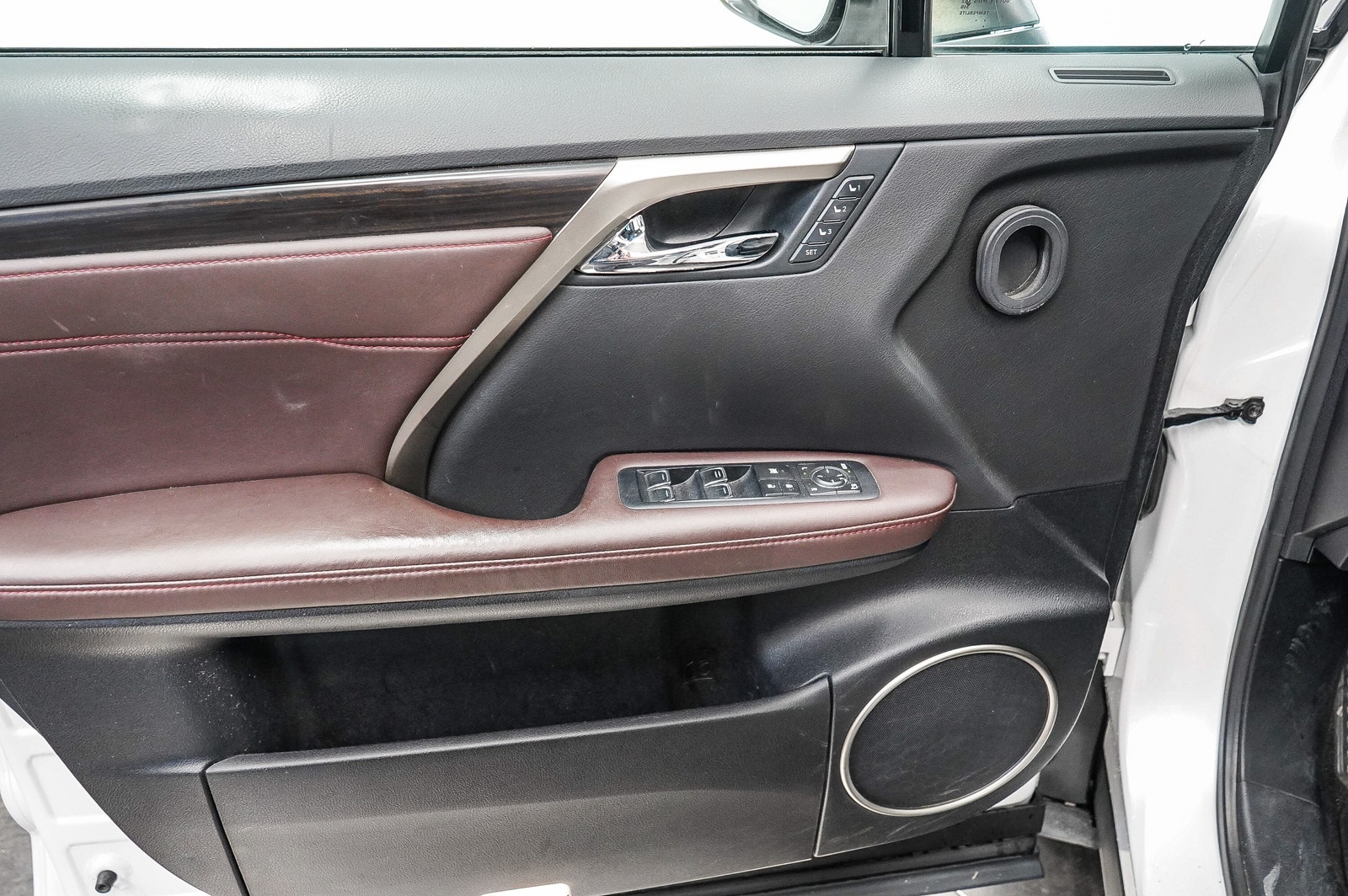 Thumbnail: 2016 Lexus RX - 22