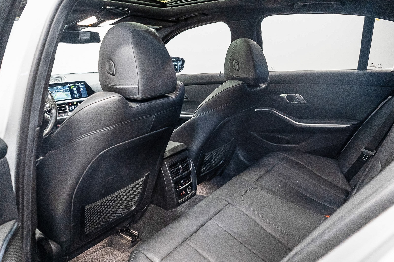 Thumbnail: 2019 BMW 3 Series - 19