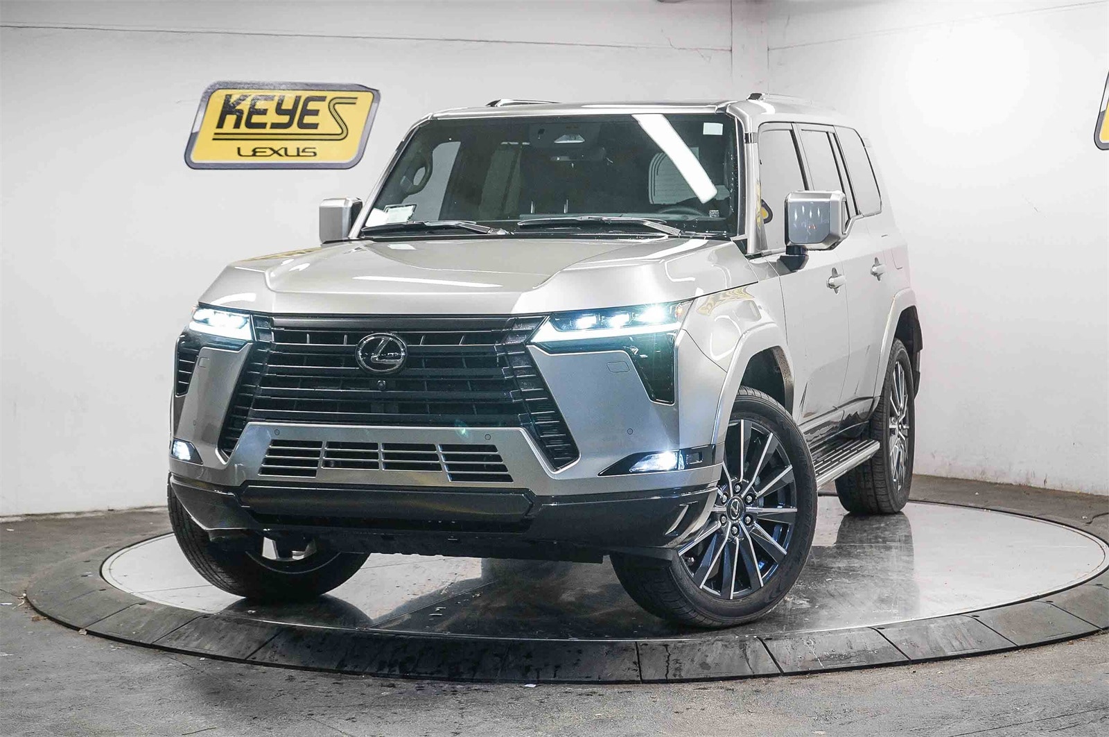 Thumbnail: 2024 Lexus GX - 1