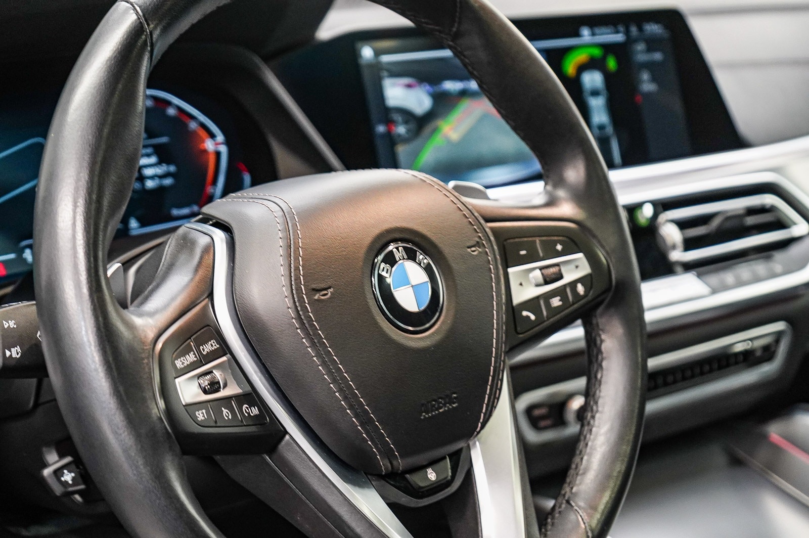 Thumbnail: 2023 BMW X6 - 21