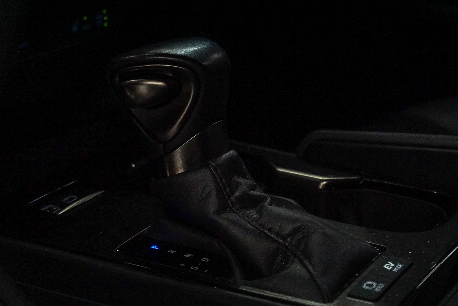 Thumbnail: 2023 Lexus ES - 20