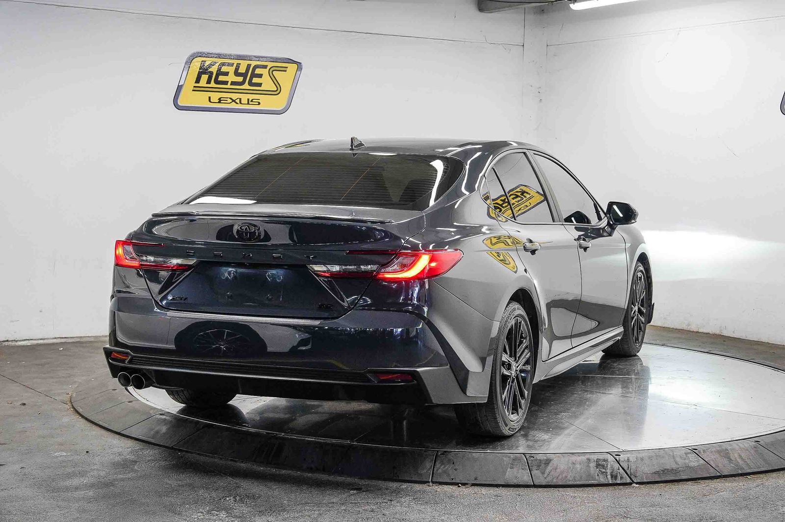 Thumbnail: 2025 Toyota Camry - 4