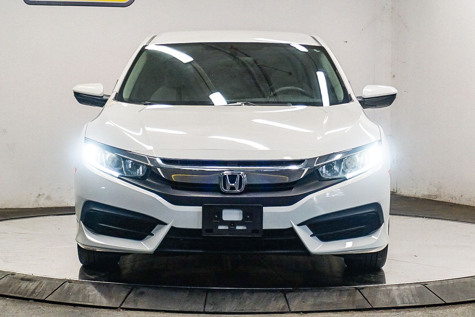 Thumbnail: 2016 Honda Civic - 7