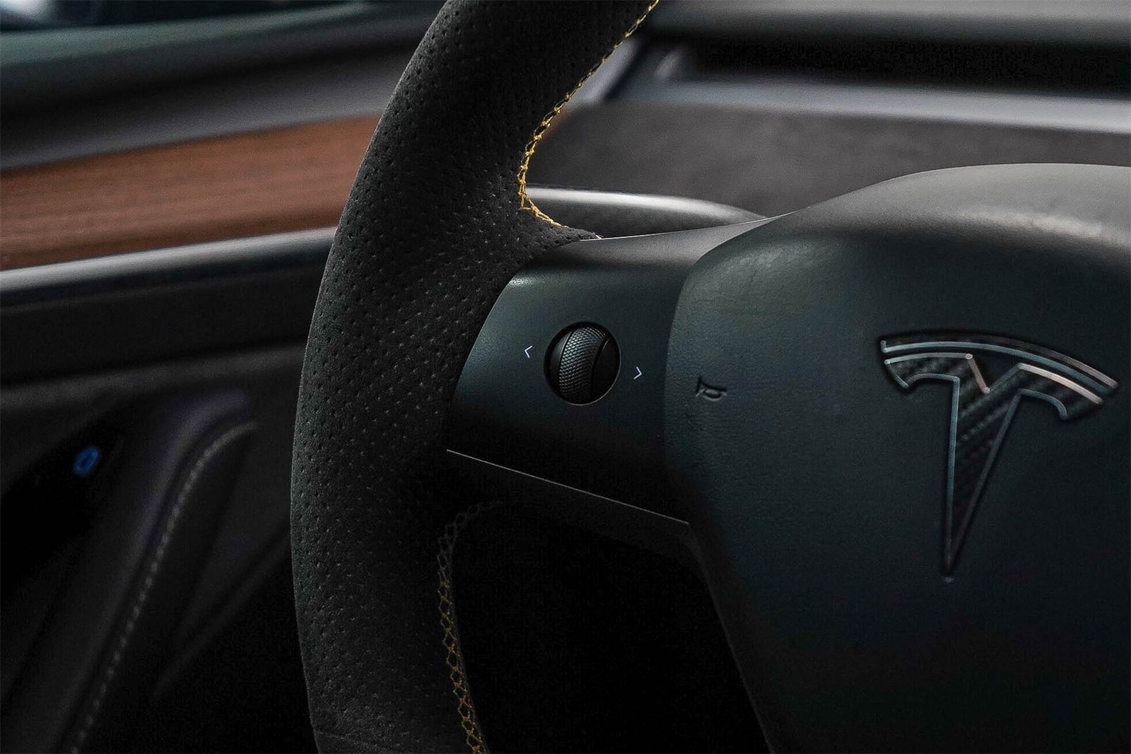 Thumbnail: 2023 Tesla Model Y - 15