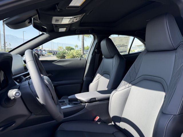 Thumbnail: 2025 Lexus UX - 14