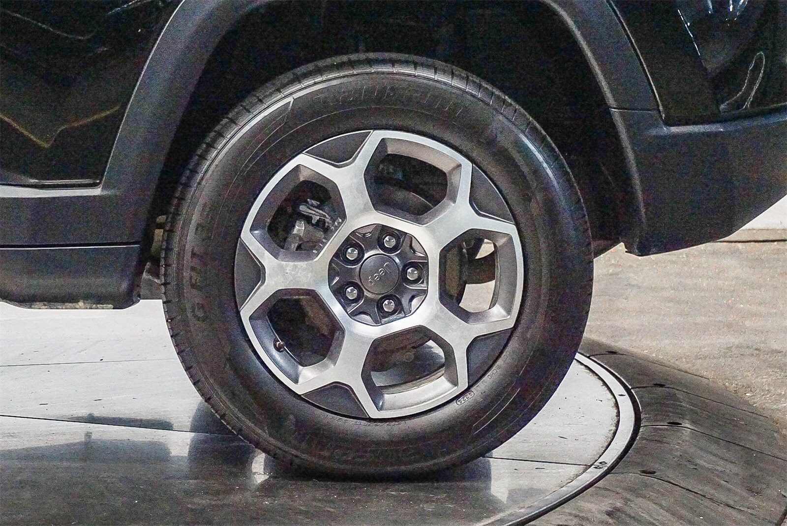 Thumbnail: 2022 Jeep Compass - 10