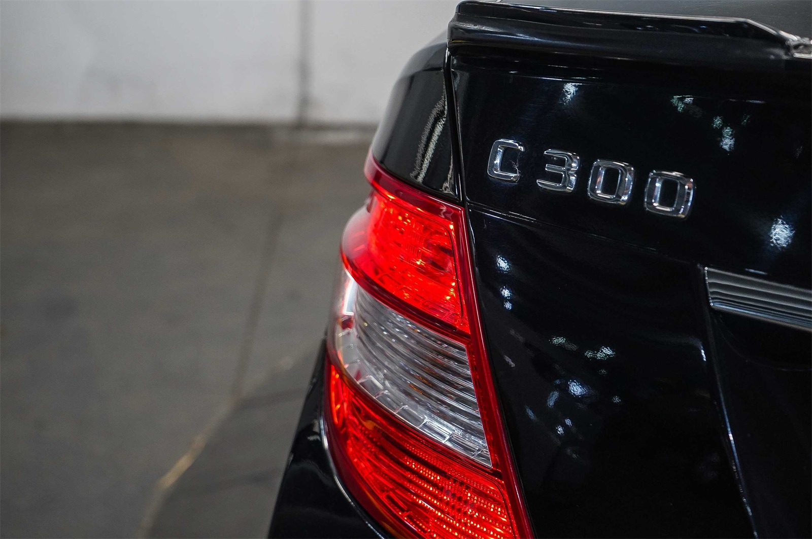 Thumbnail: 2008 Mercedes-Benz C-Class - 11
