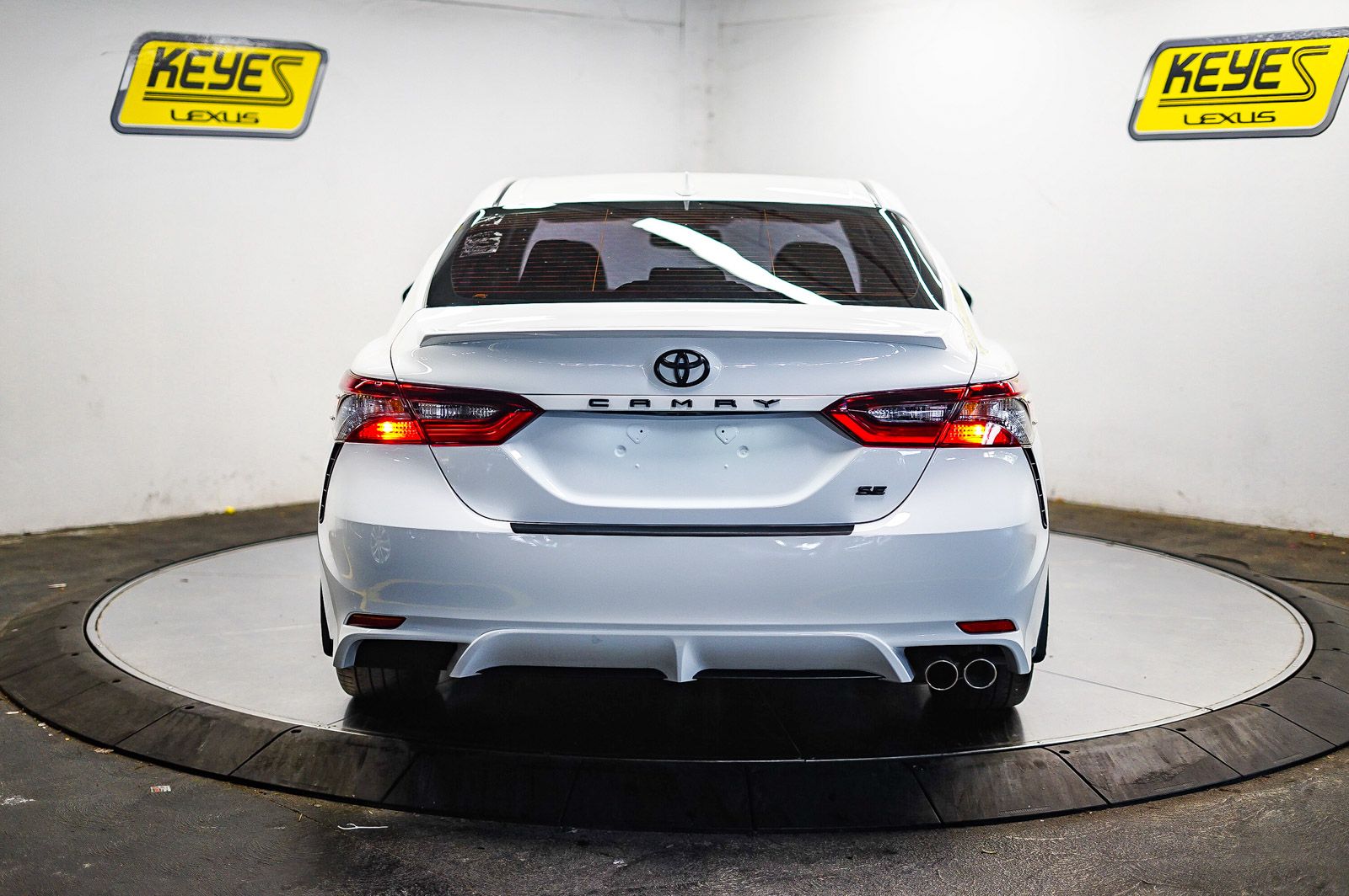 Thumbnail: 2023 Toyota Camry - 3