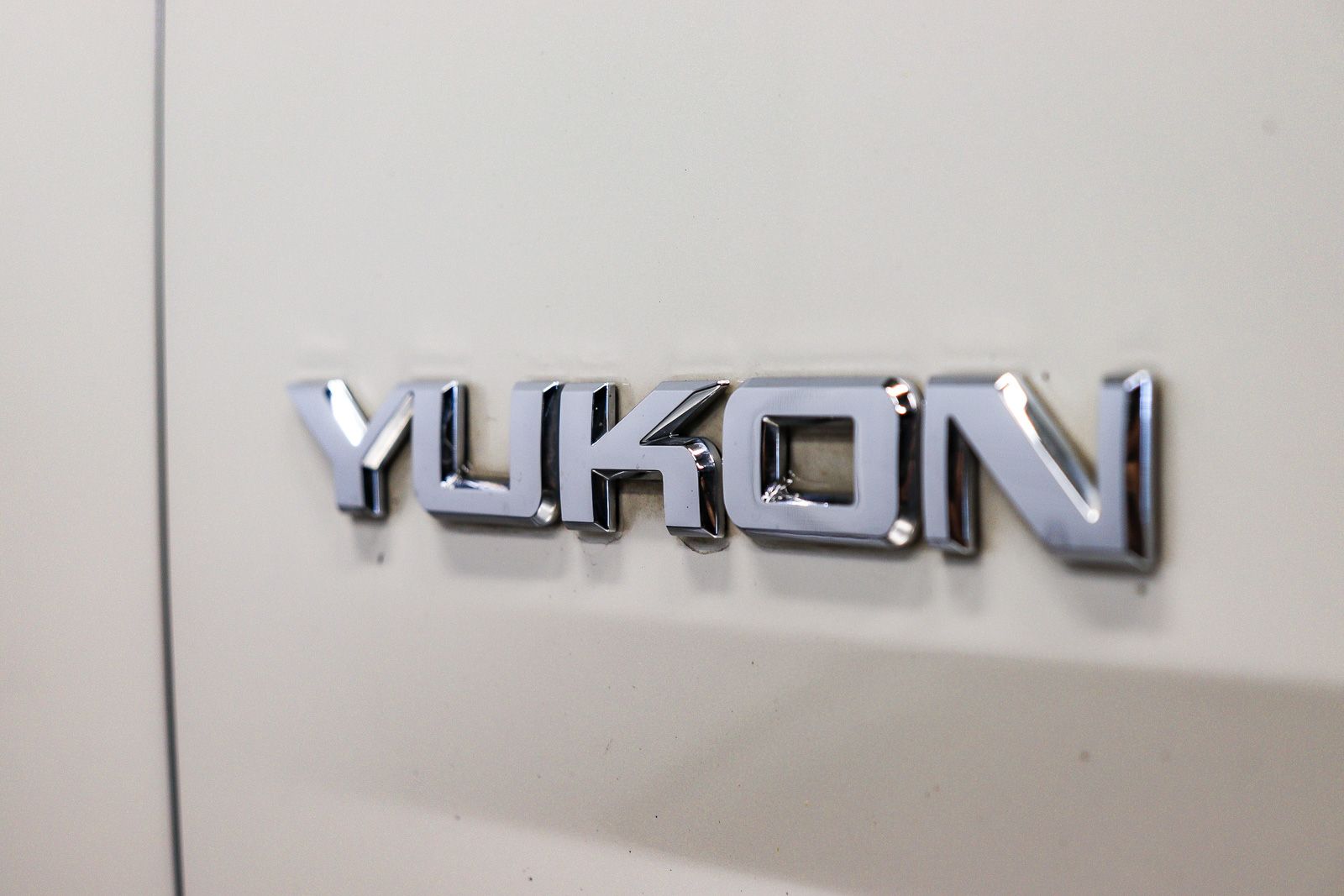 Thumbnail: 2015 GMC Yukon - 13