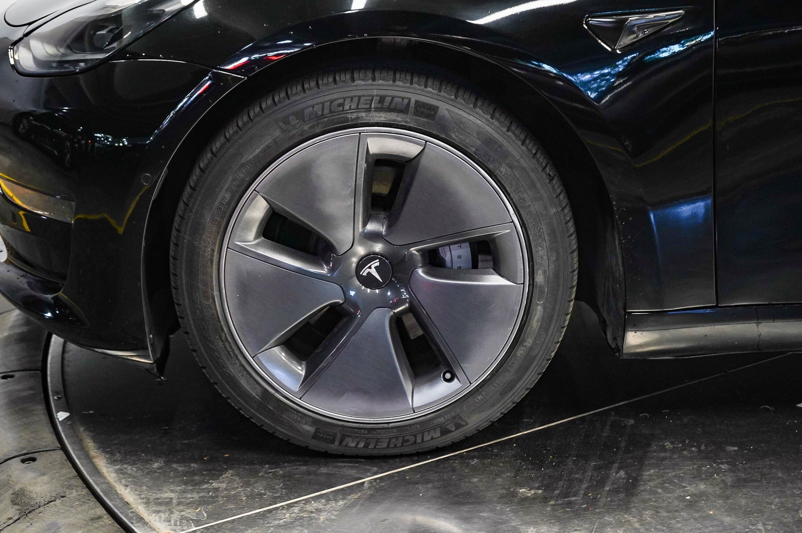 Thumbnail: 2021 Tesla Model 3 - 9