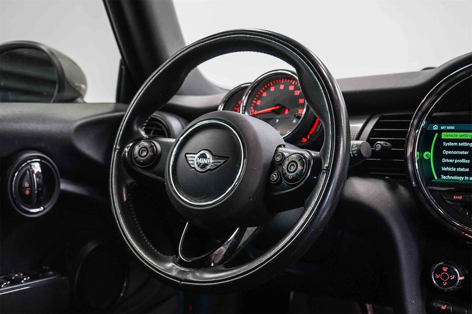 Thumbnail: 2019 MINI Cooper Convertible - 15