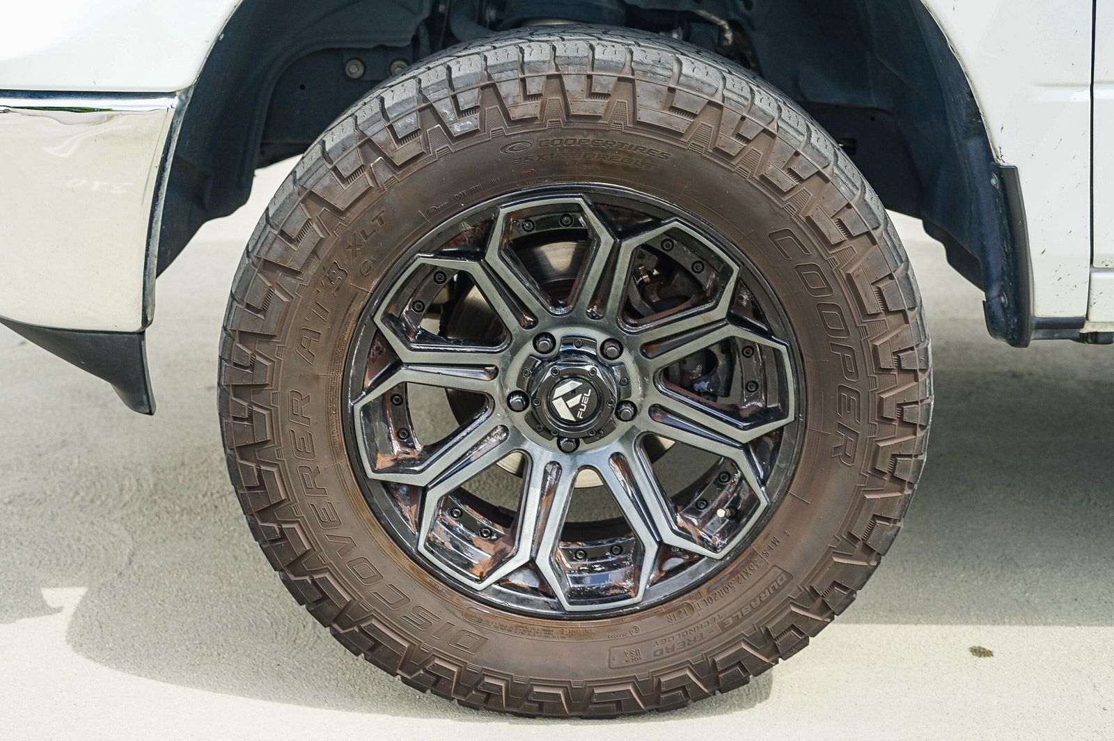 Thumbnail: 2019 RAM 1500 Classic - 9