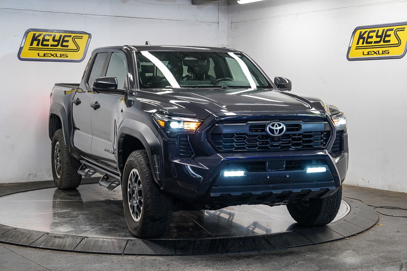 Thumbnail: 2024 Toyota Tacoma - 4