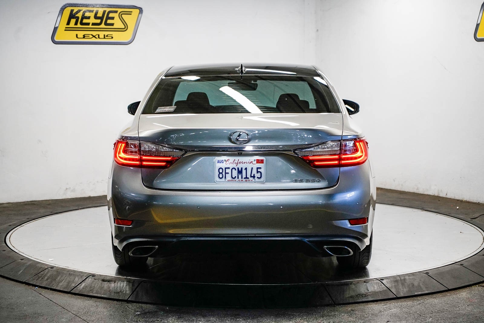 Thumbnail: 2018 Lexus ES - 3