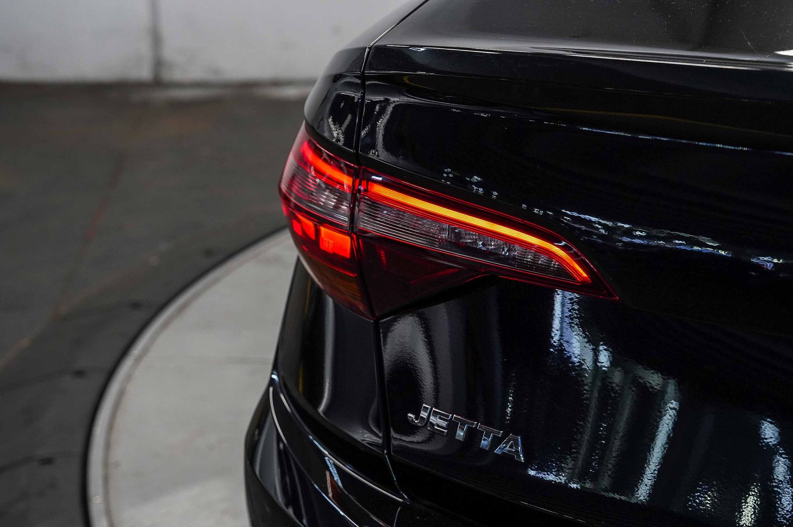 Thumbnail: 2019 Volkswagen Jetta - 10