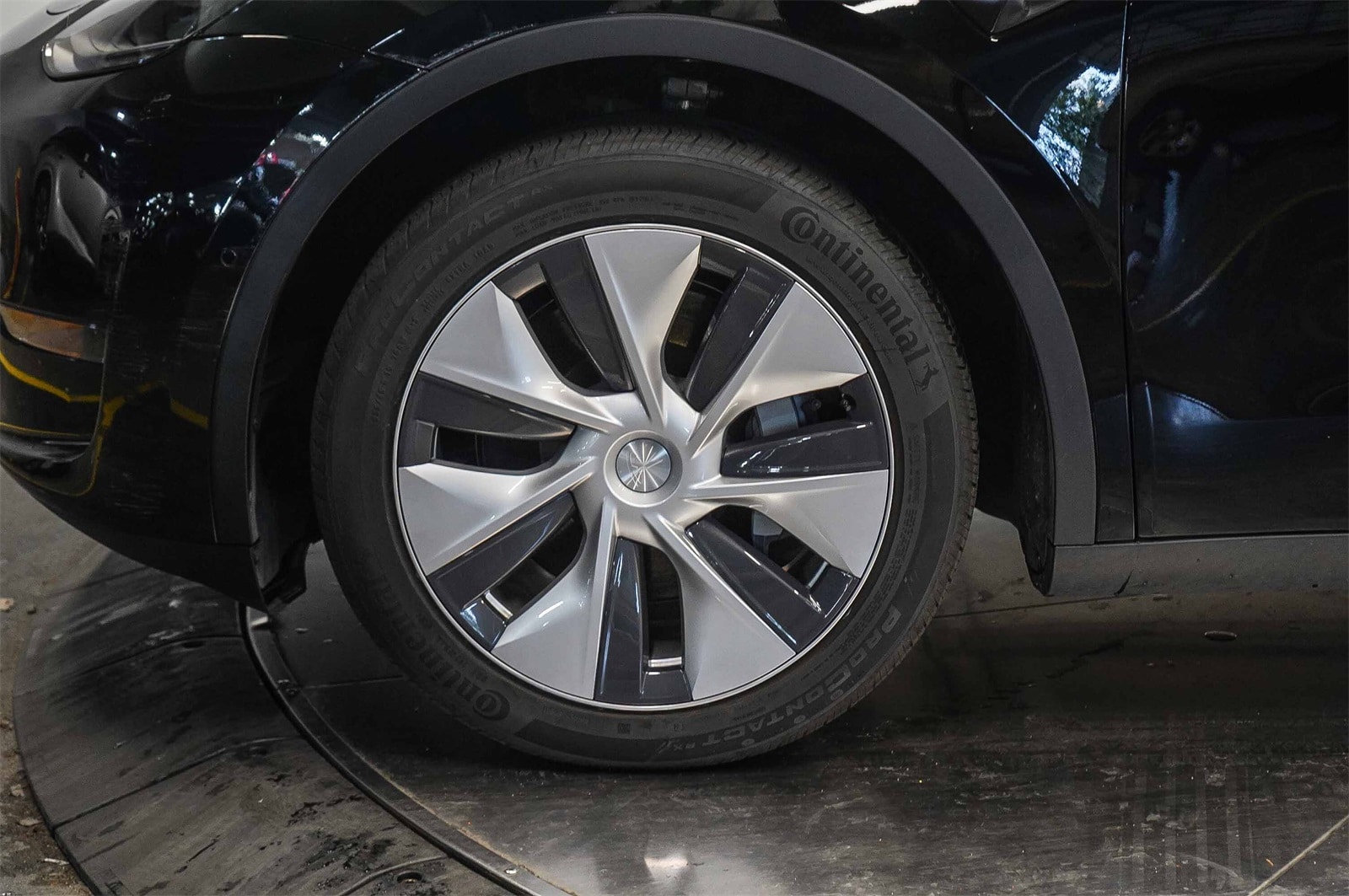 Thumbnail: 2022 Tesla Model Y - 9