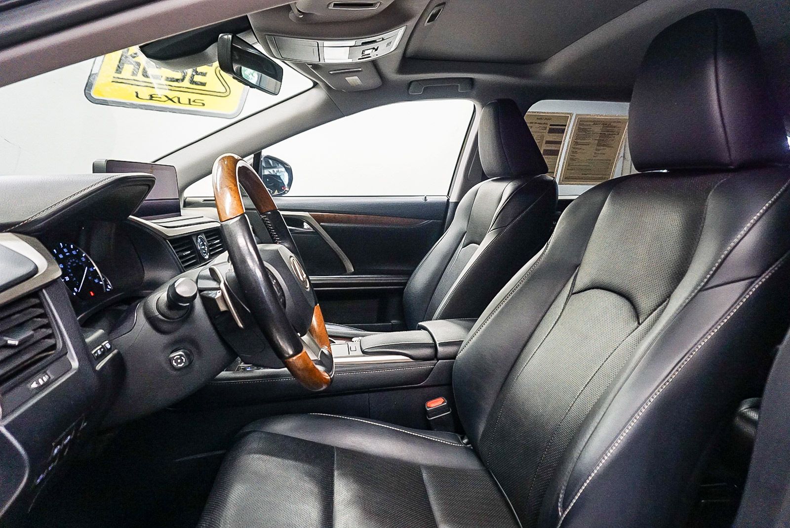 Thumbnail: 2020 Lexus RX - 18