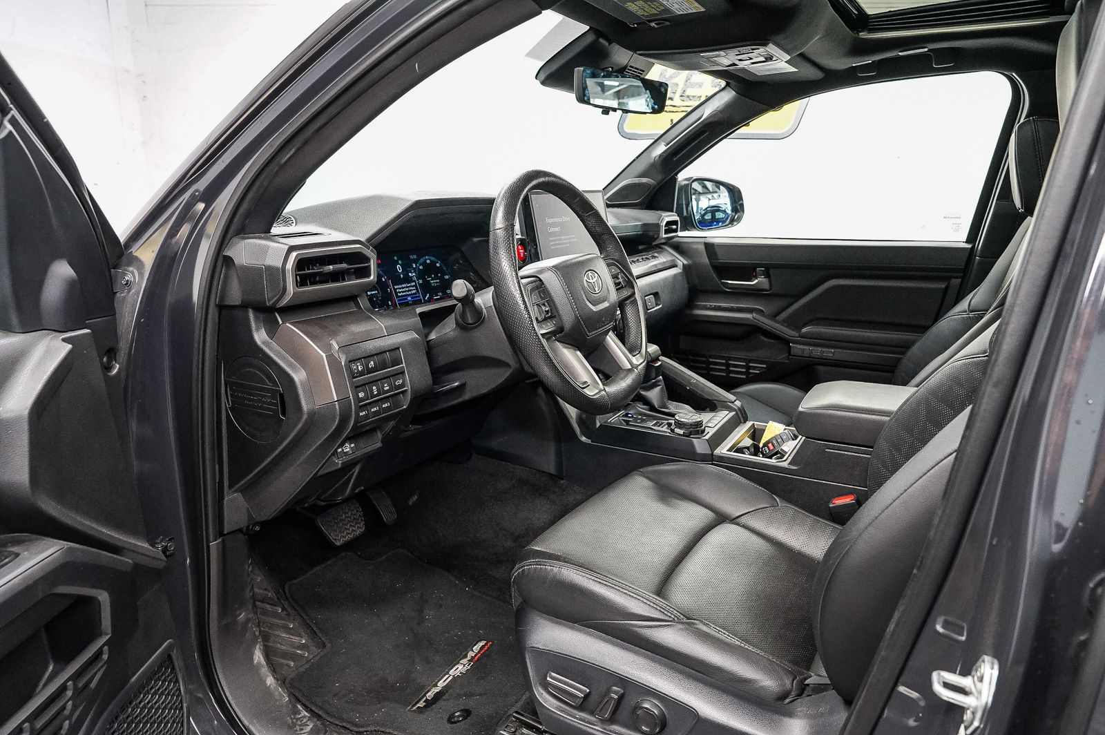 Thumbnail: 2024 Toyota Tacoma - 16