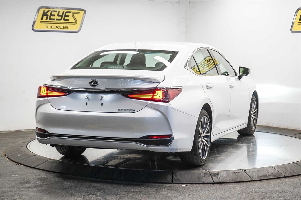 Used 2025 Lexus ES ES 300h Sedan