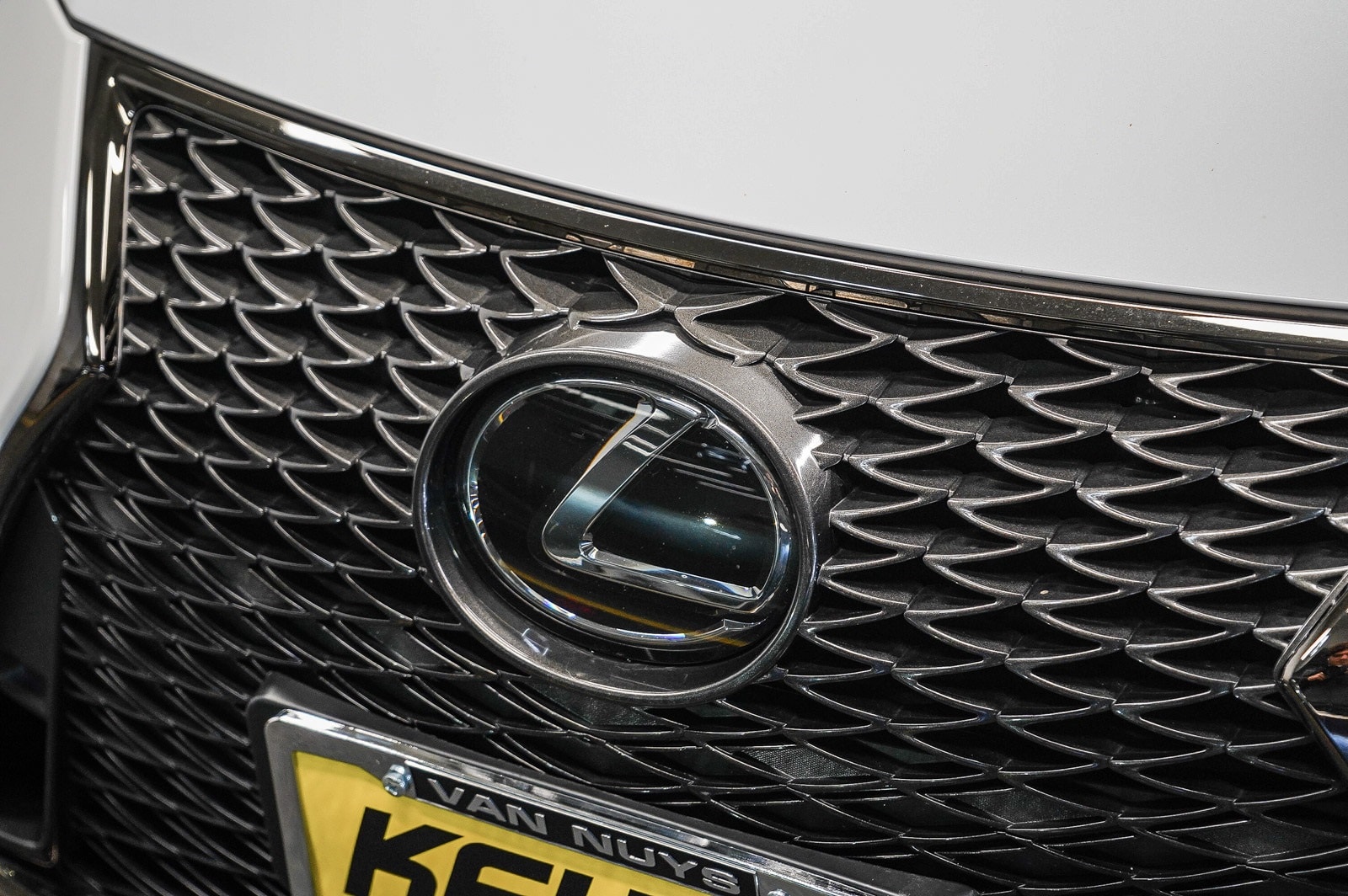 Thumbnail: 2020 Lexus IS - 8