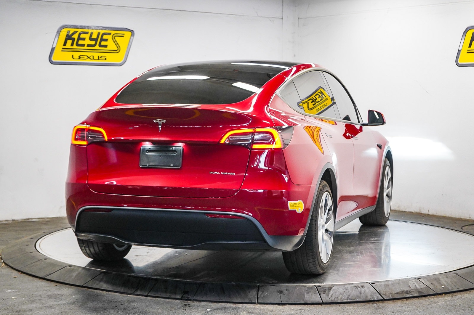 Thumbnail: 2022 Tesla Model Y - 4