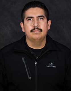 Staff member Jose Zentina from ID_71f76c5f7bfb