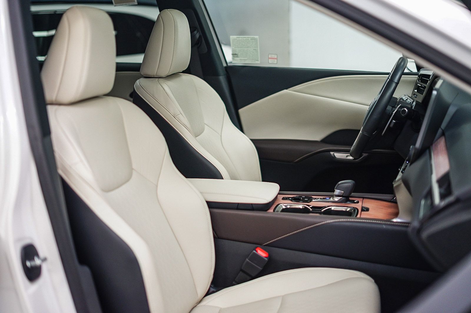 Thumbnail: 2024 Lexus RX - 18