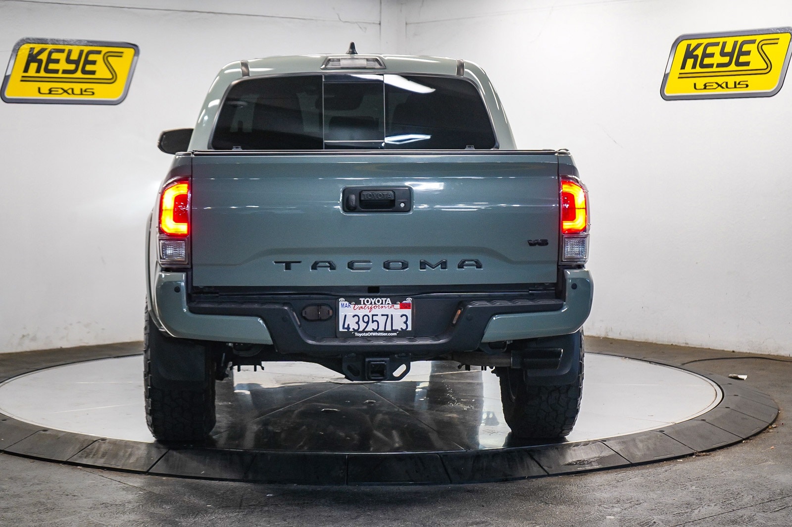 Thumbnail: 2022 Toyota Tacoma - 3