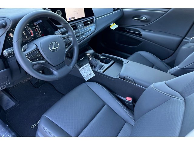 Thumbnail: 2025 Lexus ES - 4