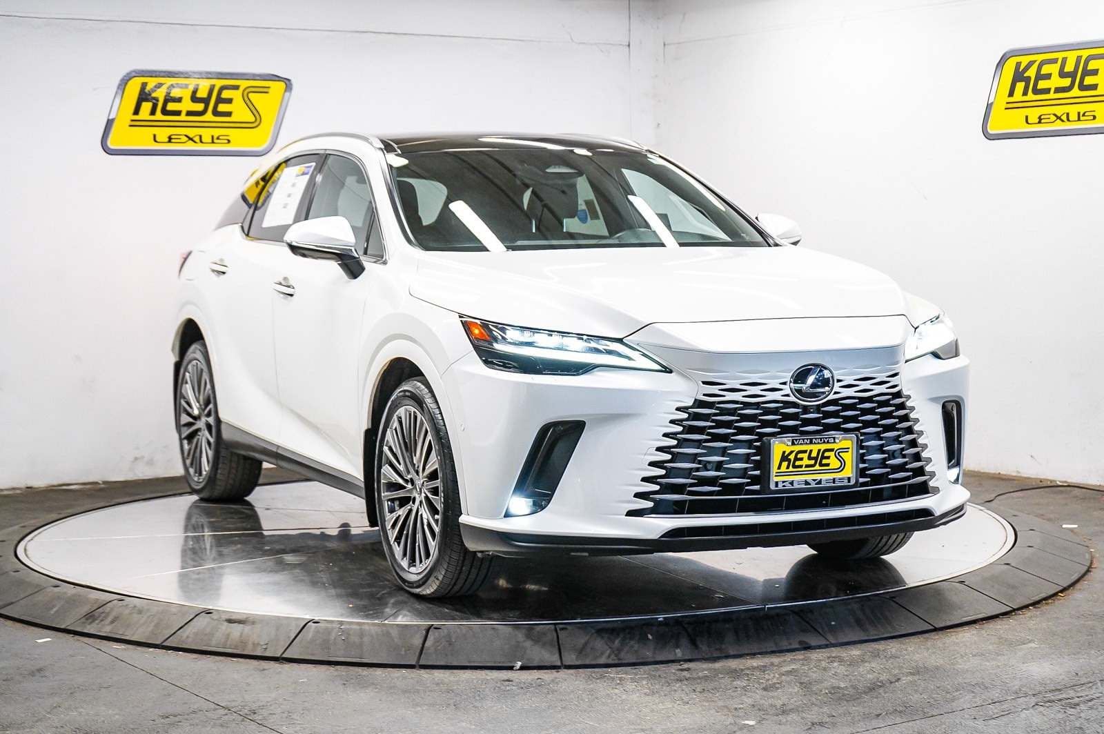 Thumbnail: 2025 Lexus RX - 5