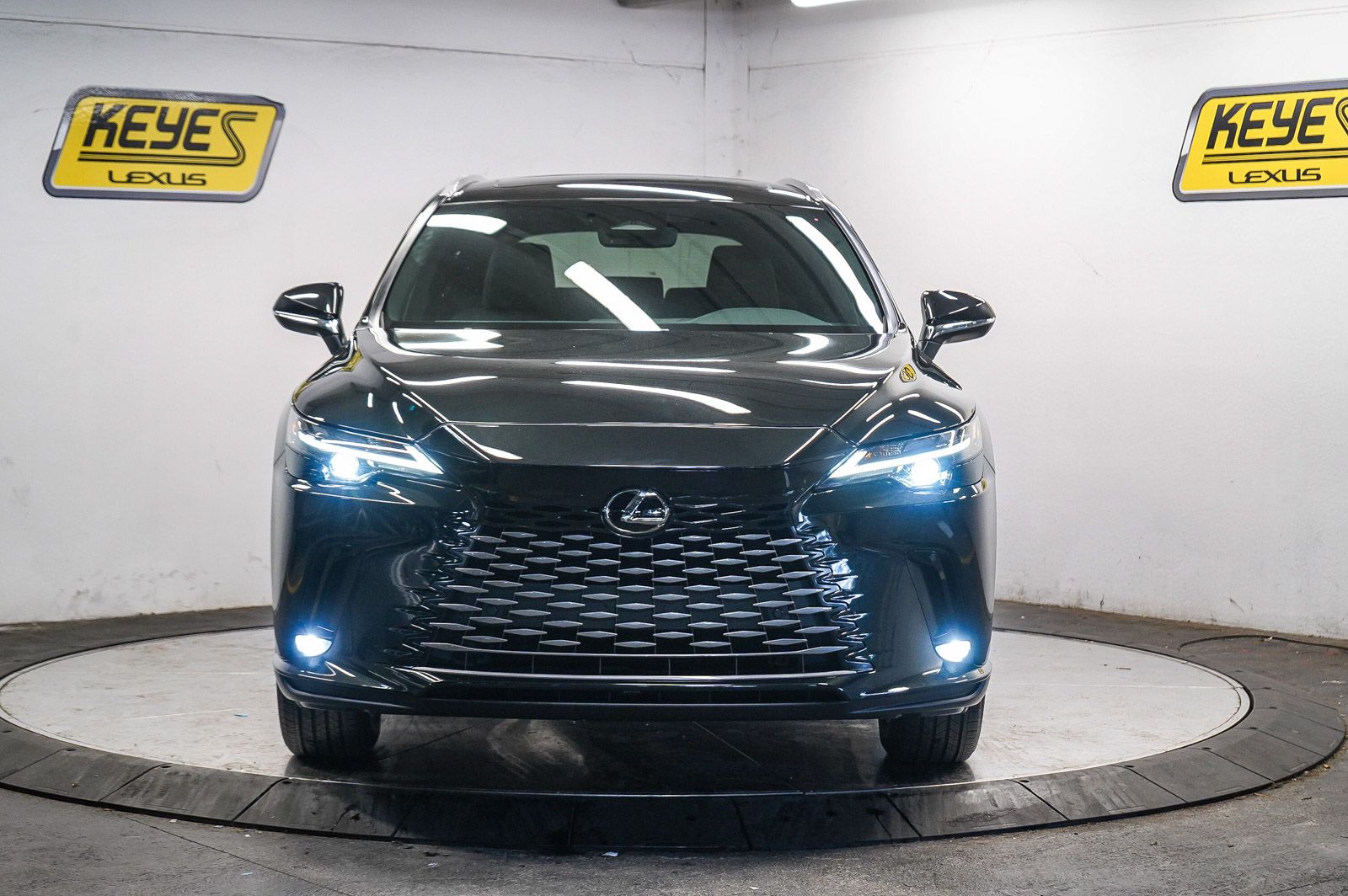 Thumbnail: 2025 Lexus RX - 6