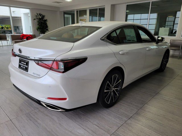 Thumbnail: 2025 Lexus ES - 6