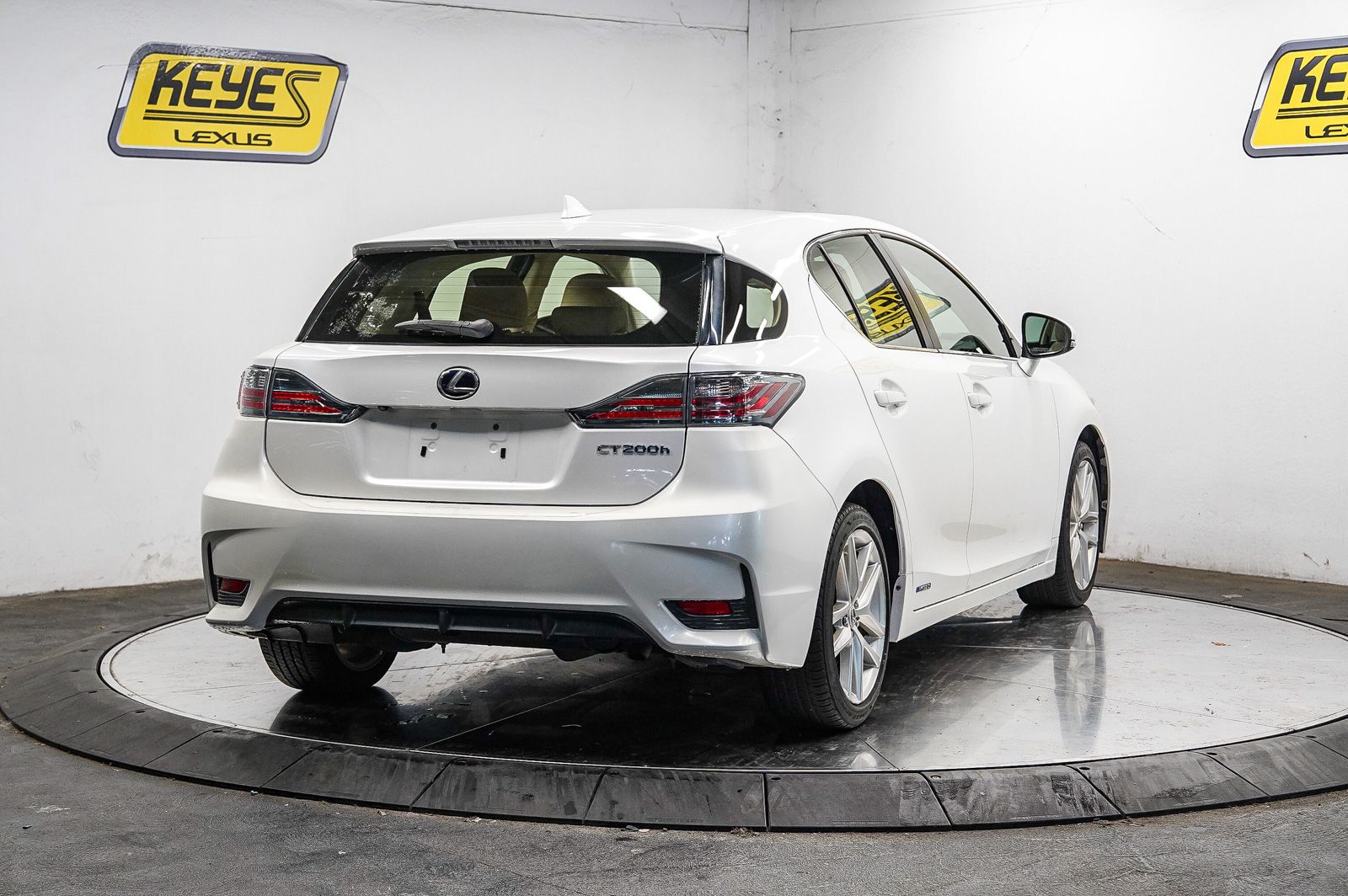 Thumbnail: 2016 Lexus CT - 3