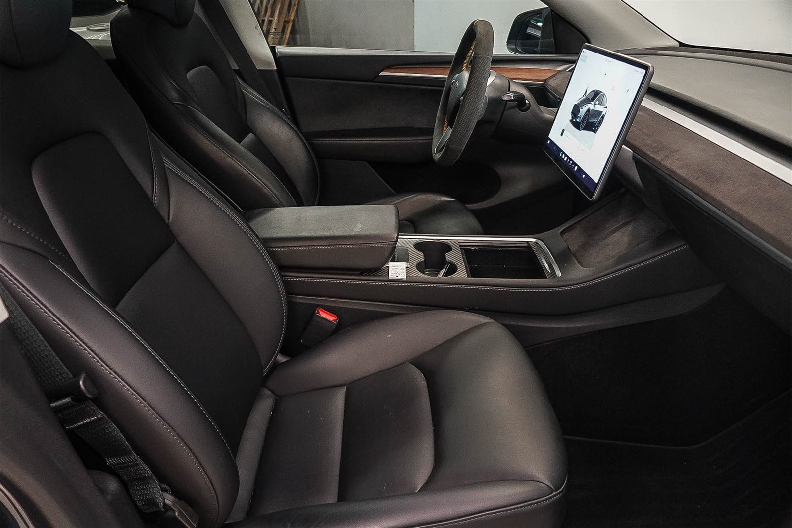 Thumbnail: 2023 Tesla Model Y - 18