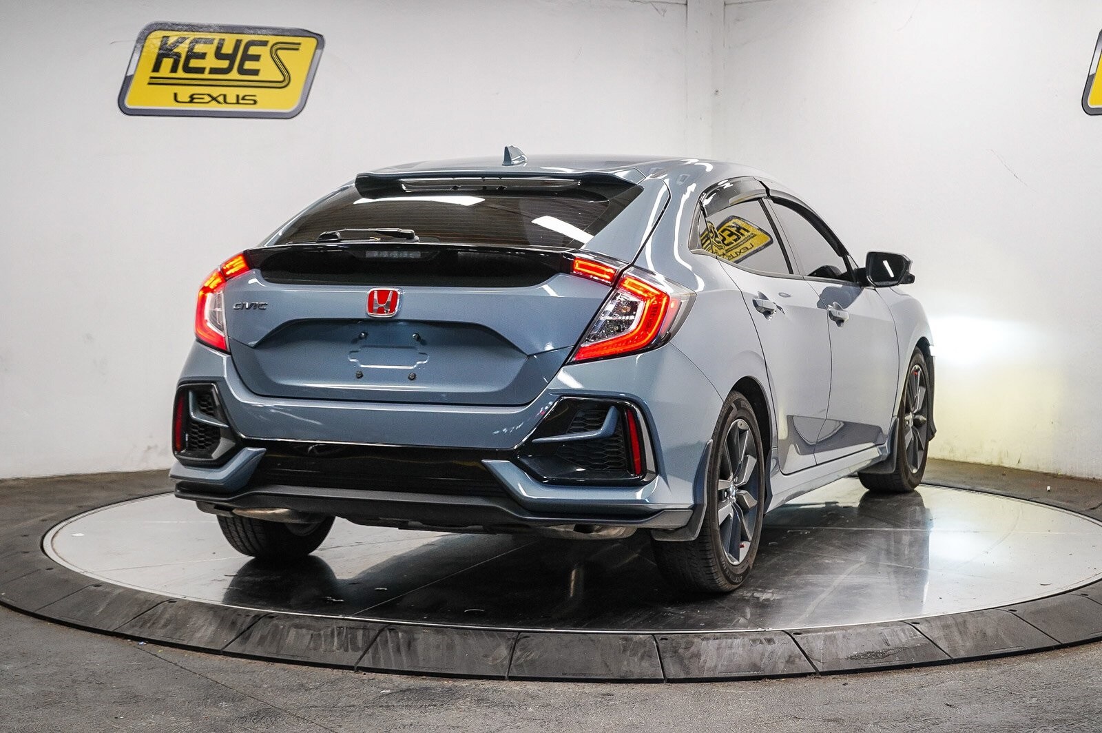 2021 Honda Civic Hatchback EX photo 4