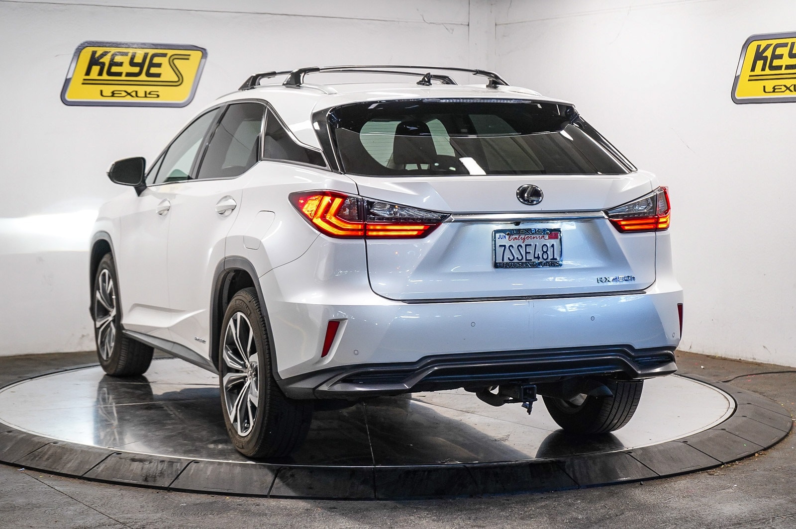Thumbnail: 2016 Lexus RX - 2