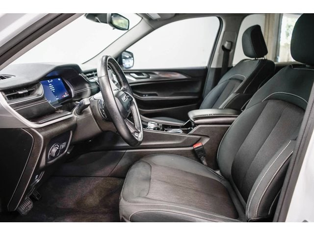 Thumbnail: 2021 Jeep Grand Cherokee L - 15