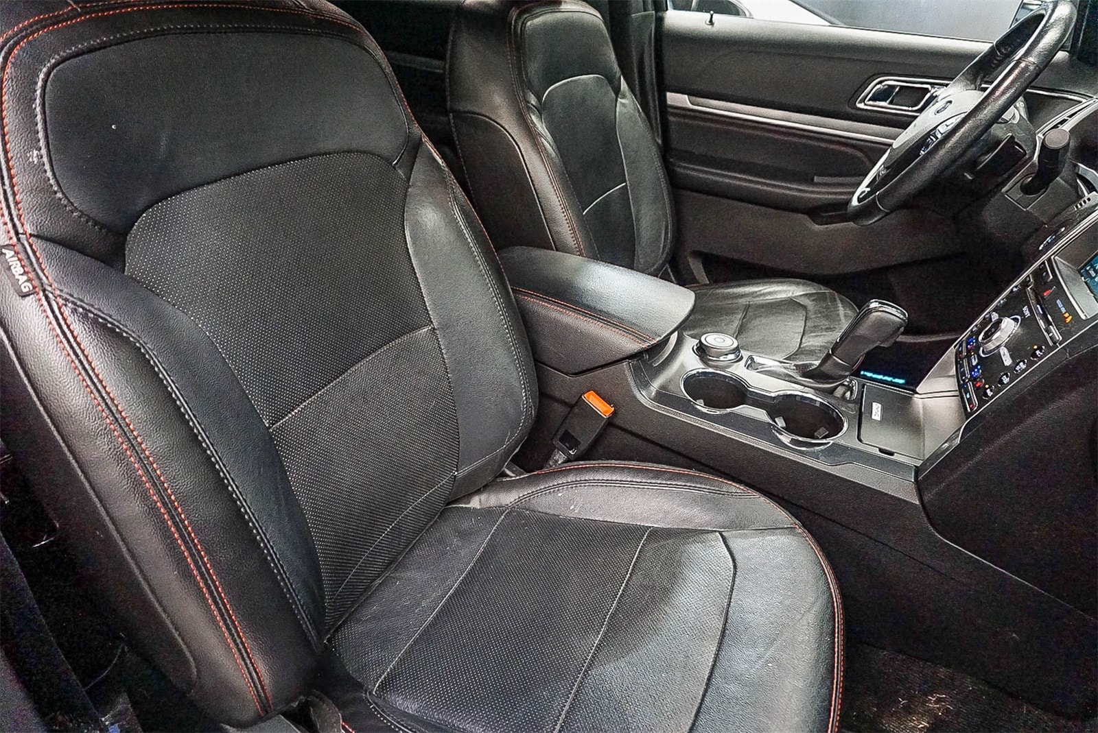 Thumbnail: 2018 Ford Explorer - 18